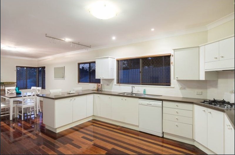Photo - 8 Julian Street, Morningside QLD 4170 - Image 4