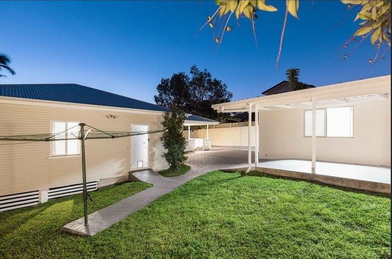 Photo - 8 Julian Street, Morningside QLD 4170 - Image 13