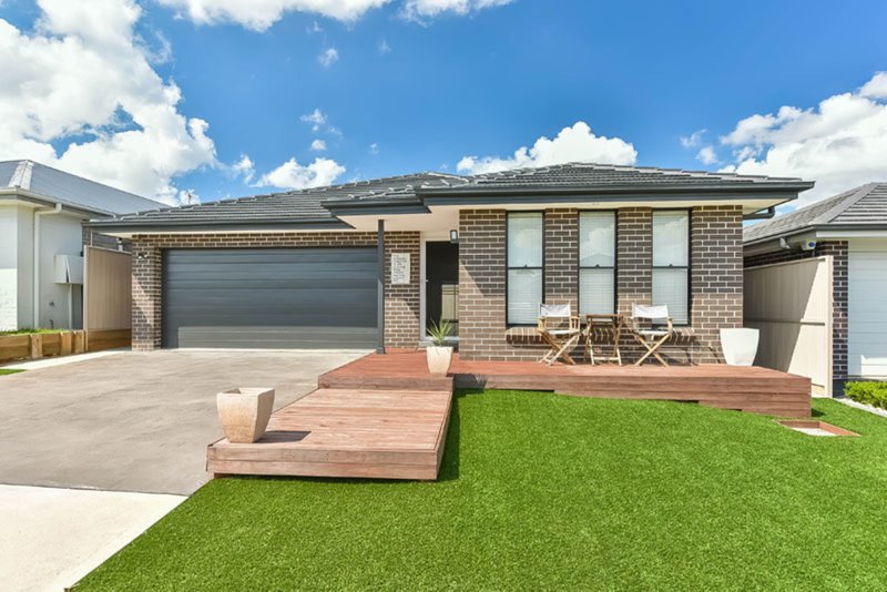 8 Kale Road, Spring Farm NSW 2570