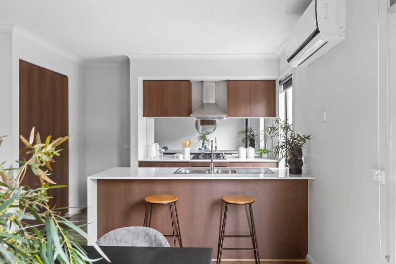 Photo - 8 Kanangra Terrace, Wollert VIC 3750 - Image 3