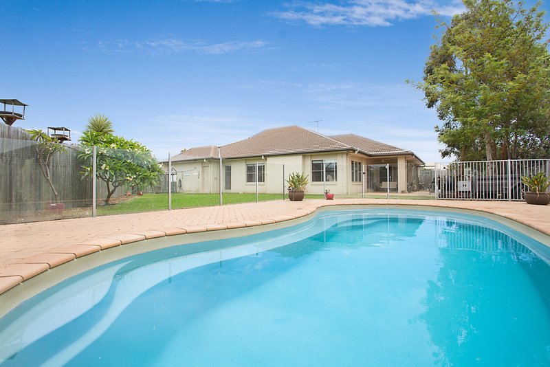 Photo - 8 Kangaroo Street, North Lakes QLD 4509 - Image 2