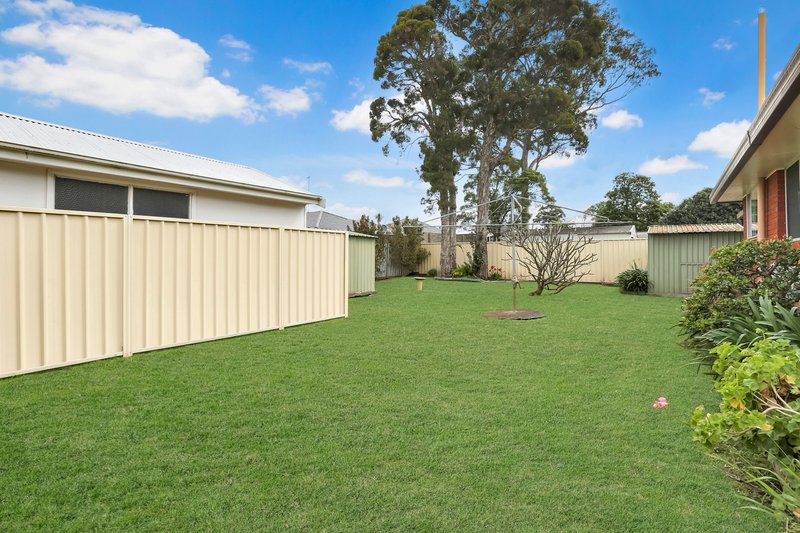 Photo - 8 Kapooka Avenue, Dapto NSW 2530 - Image 6