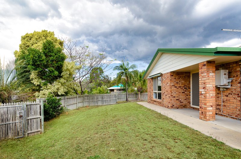 Photo - 8 Karamea Close, Clinton QLD 4680 - Image 3