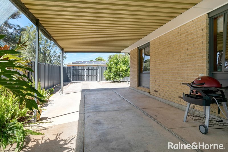 Photo - 8 Karawi Parade, Morphett Vale SA 5162 - Image 18