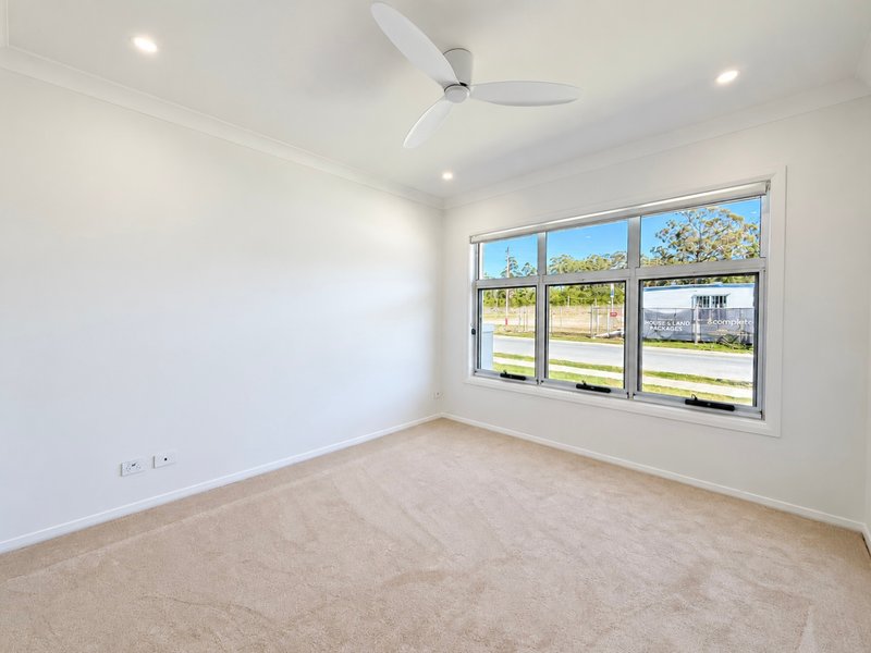 Photo - 8 Karinyup Circuit, Heddon Greta NSW 2321 - Image 3