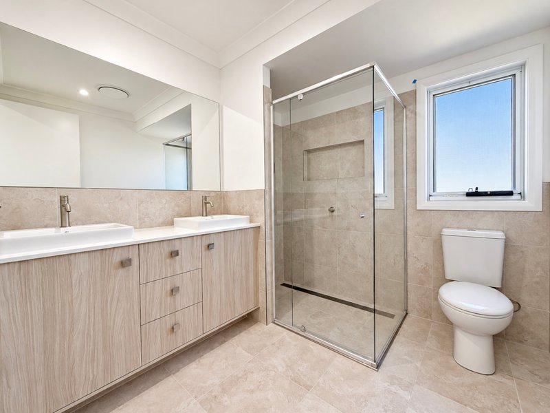 Photo - 8 Karinyup Circuit, Heddon Greta NSW 2321 - Image 5