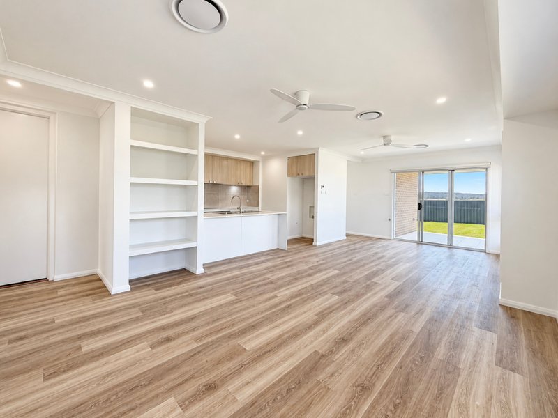 Photo - 8 Karinyup Circuit, Heddon Greta NSW 2321 - Image 7