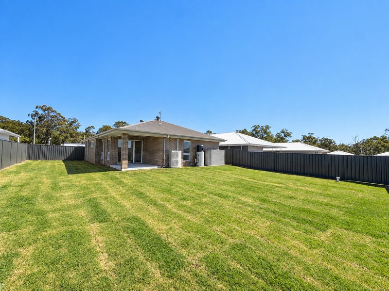 Photo - 8 Karinyup Circuit, Heddon Greta NSW 2321 - Image 19