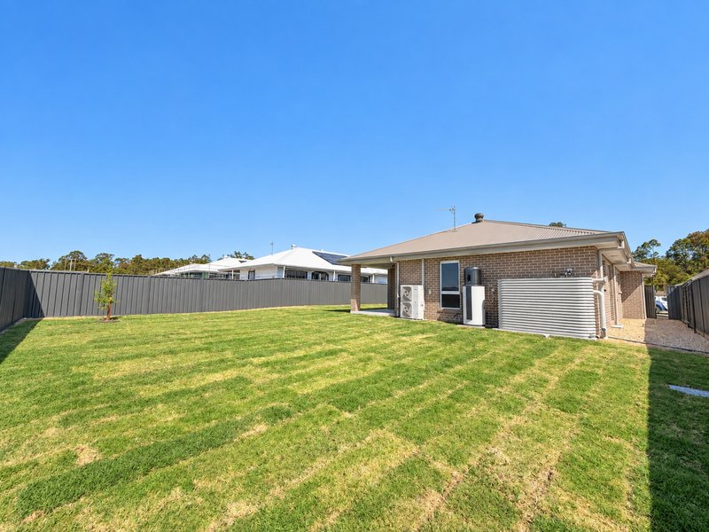 Photo - 8 Karinyup Circuit, Heddon Greta NSW 2321 - Image 22