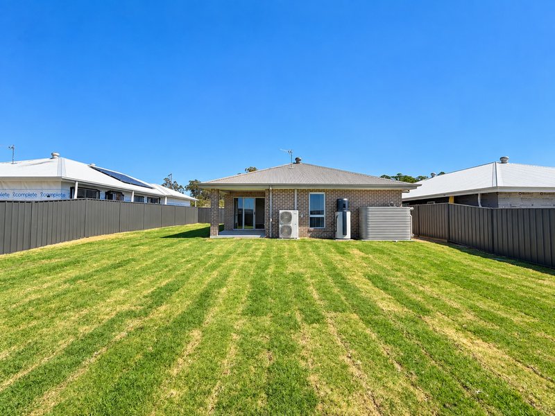 Photo - 8 Karinyup Circuit, Heddon Greta NSW 2321 - Image 23