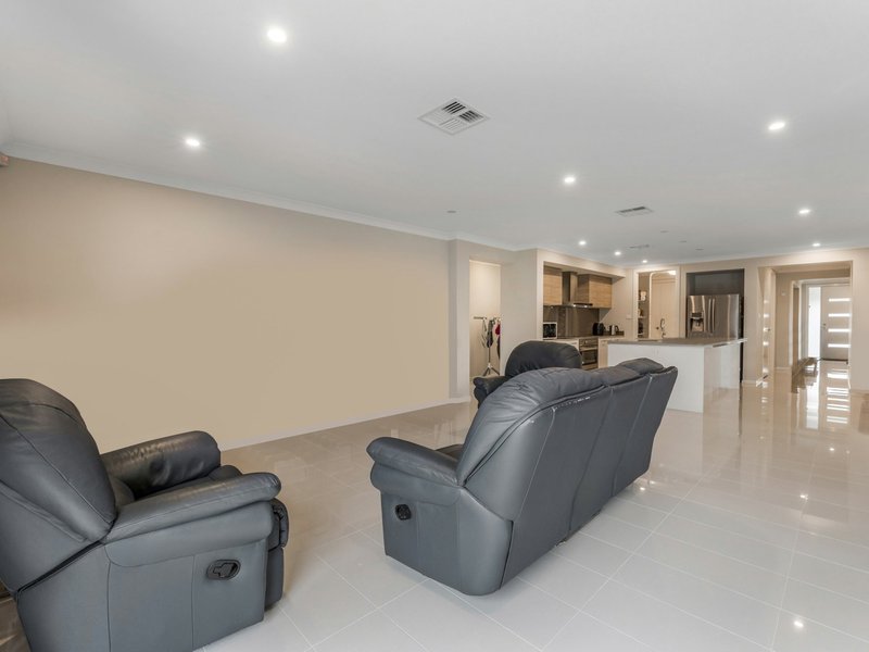 Photo - 8 Karmel Street, Oran Park NSW 2570 - Image 6