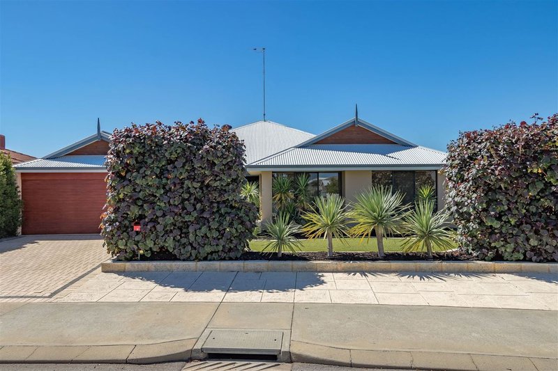 8 Karon Vista, Halls Head WA 6210