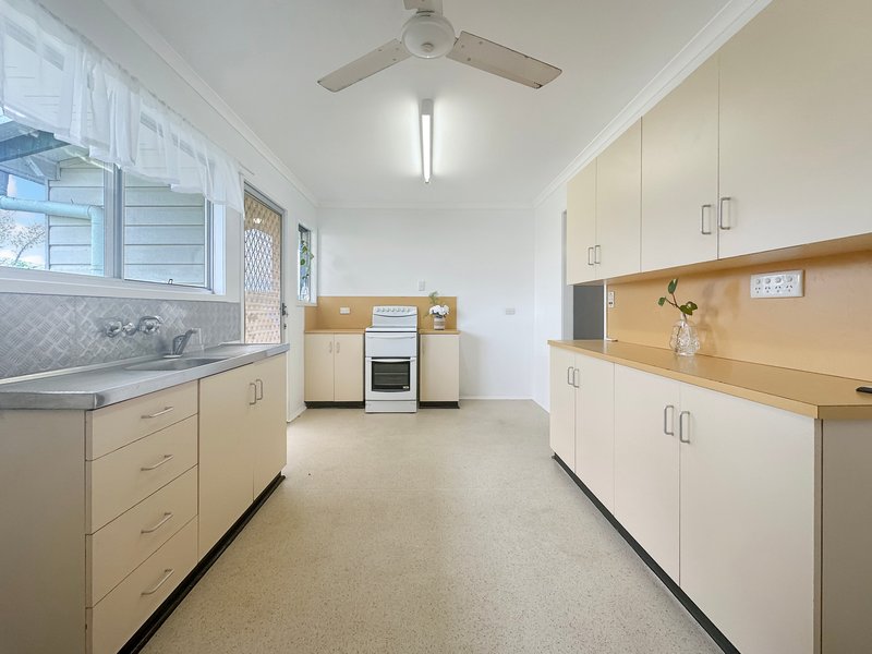 Photo - 8 Kathleen Street, Sarina QLD 4737 - Image 7