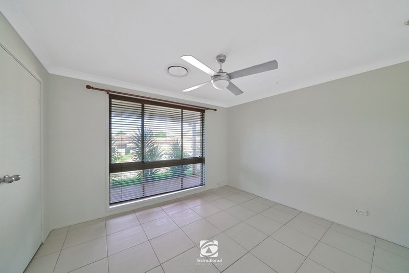 Photo - 8 Kearns Avenue, Kearns NSW 2558 - Image 5