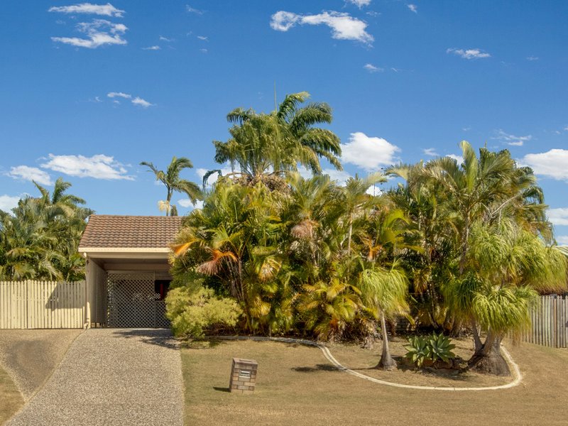 Photo - 8 Keating Street, Tannum Sands QLD 4680 - Image 2