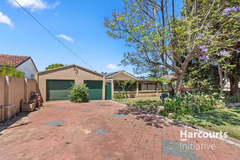 8 Keeley Way, Girrawheen WA 6064