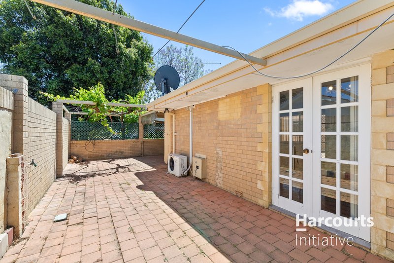 Photo - 8 Keeley Way, Girrawheen WA 6064 - Image 10