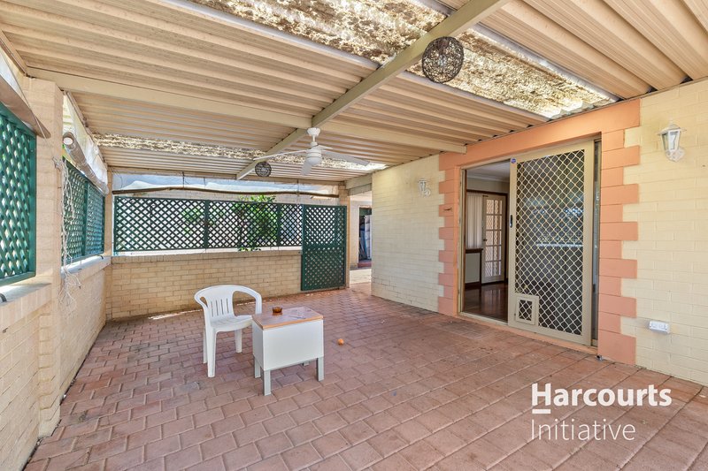 Photo - 8 Keeley Way, Girrawheen WA 6064 - Image 11