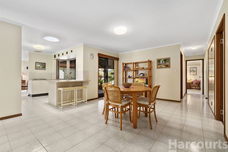 Photo - 8 Keith Court, Sandstone Point QLD 4511 - Image 7