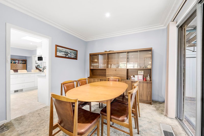 Photo - 8 Keith Grove, Ringwood VIC 3134 - Image 5