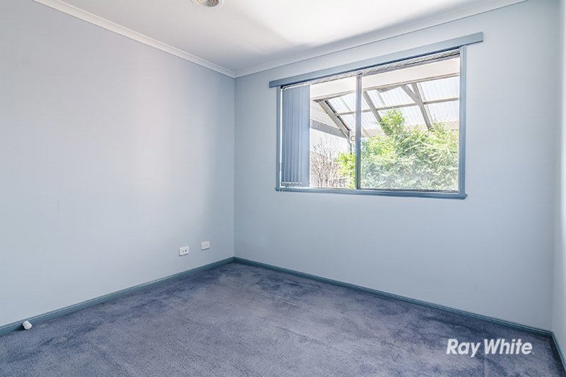 Photo - 8 Kells Close, Cranbourne East VIC 3977 - Image 10