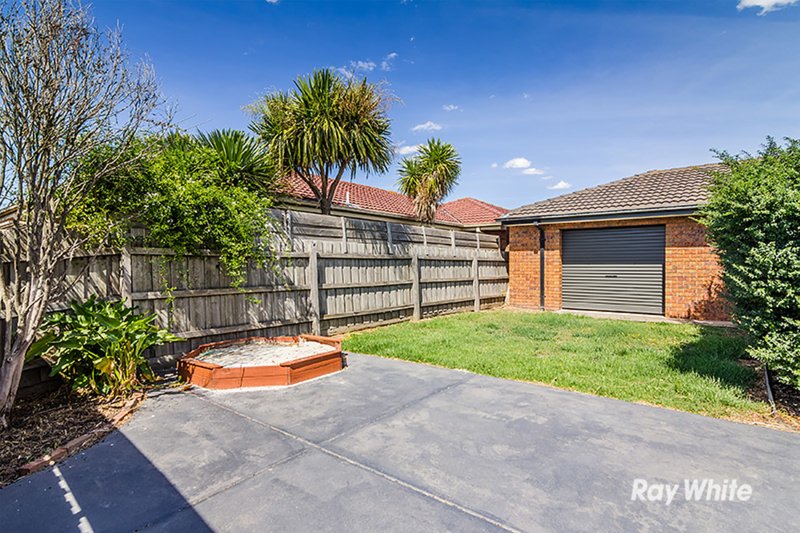 Photo - 8 Kells Close, Cranbourne East VIC 3977 - Image 15