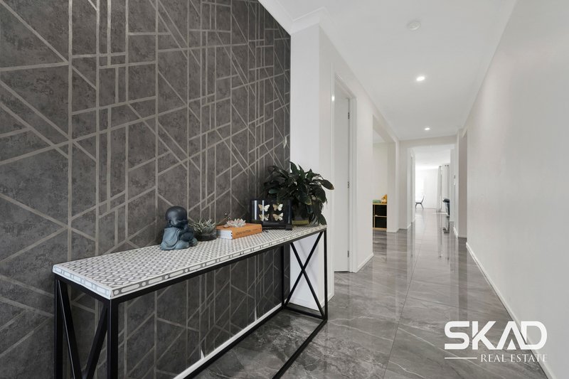 Photo - 8 Kempen Road, Doreen VIC 3754 - Image 2