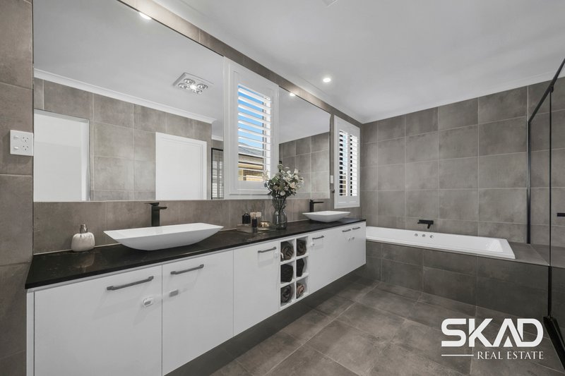 Photo - 8 Kempen Road, Doreen VIC 3754 - Image 16