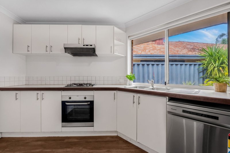 Photo - 8 Kennedia Circuit, Baldivis WA 6171 - Image 3