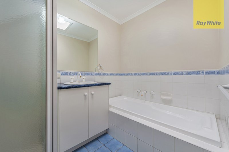 Photo - 8 Kennedy Parade, Roxburgh Park VIC 3064 - Image 7