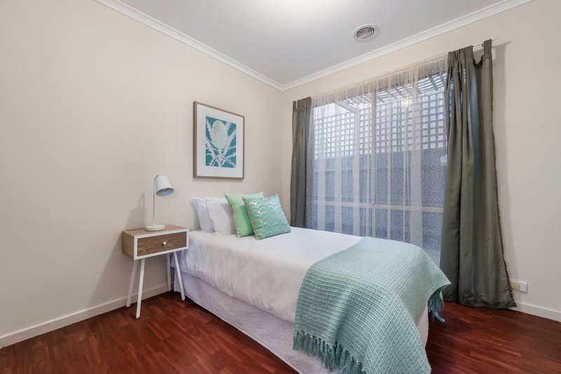 Photo - 8 Kennedy Parade, Roxburgh Park VIC 3064 - Image 11