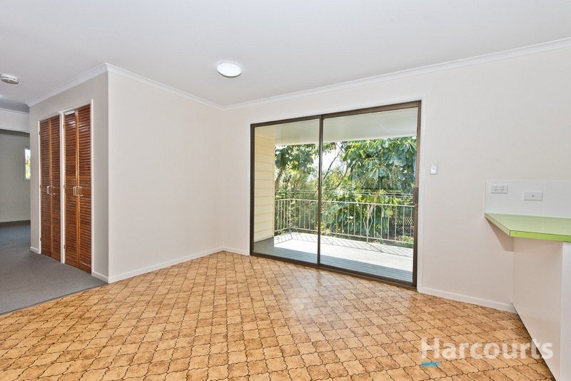 Photo - 8 Kent Court, Albany Creek QLD 4035 - Image 3