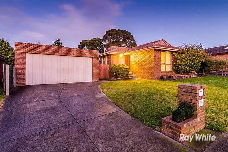 8 Kerrison Drive, Hampton Park VIC 3976