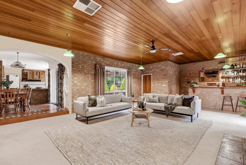 Photo - 8 Kestrel Crescent, Mount Duneed VIC 3217 - Image 8