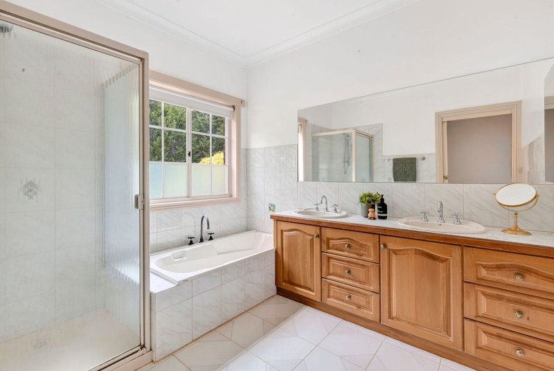 Photo - 8 Kestrel Crescent, Mount Duneed VIC 3217 - Image 16