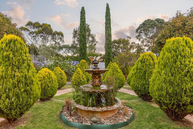 Photo - 8 Kestrel Crescent, Mount Duneed VIC 3217 - Image 21