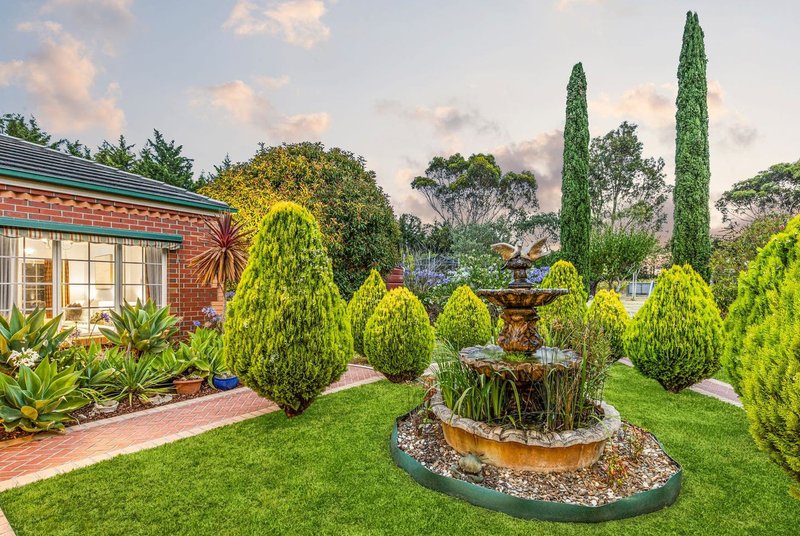 Photo - 8 Kestrel Crescent, Mount Duneed VIC 3217 - Image 22