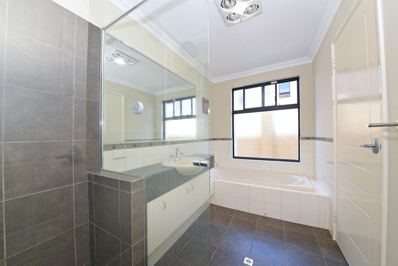 Photo - 8 Keta Way, Mindarie WA 6030 - Image 10