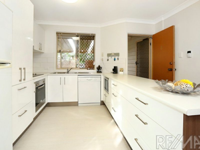 Photo - 8 Kilpatrick Crt , Highland Park QLD 4211 - Image 4