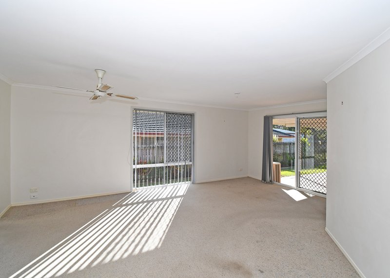 Photo - 8 King Henry Court, Torquay QLD 4655 - Image 6