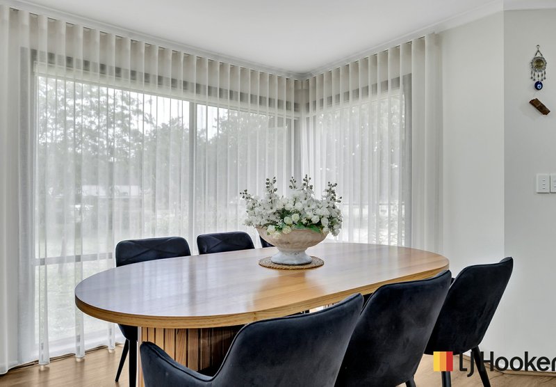 Photo - 8 King William Drive, Wallan VIC 3756 - Image 4