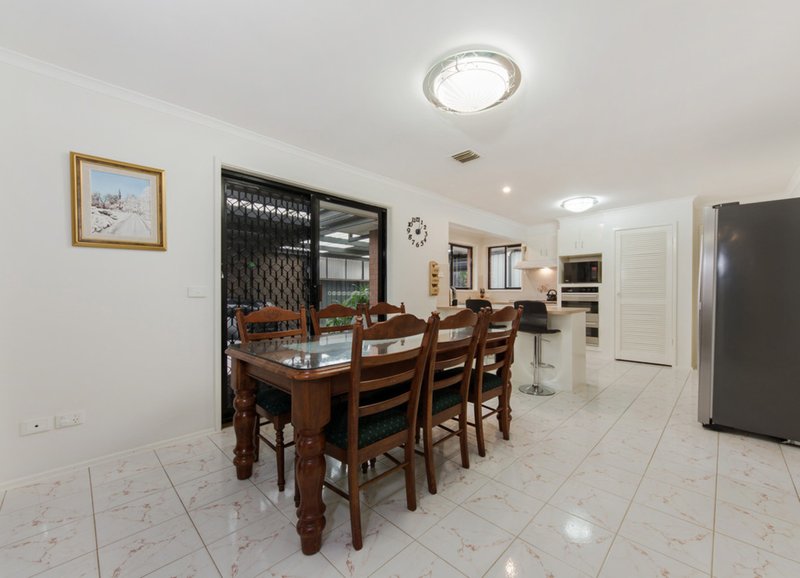 Photo - 8 Kingsmead Close, Sunshine North VIC 3020 - Image 3