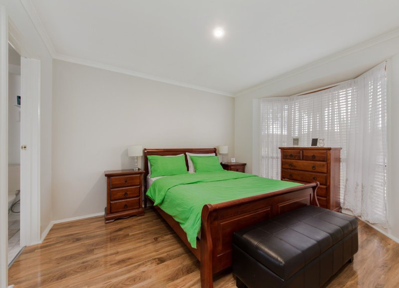 Photo - 8 Kingsmead Close, Sunshine North VIC 3020 - Image 6