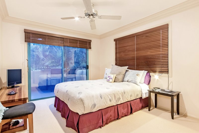 Photo - 8 Kingston Heath Place, Robina QLD 4226 - Image 17