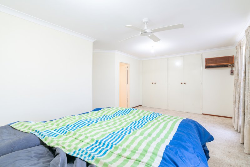 Photo - 8 Kingston Way, Safety Bay WA 6169 - Image 4