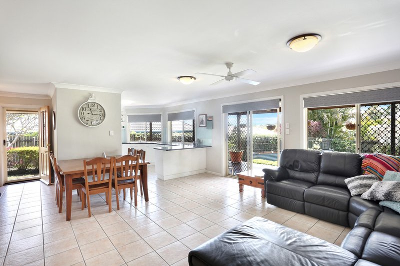Photo - 8 Kirk Place, Sandstone Point QLD 4511 - Image 6