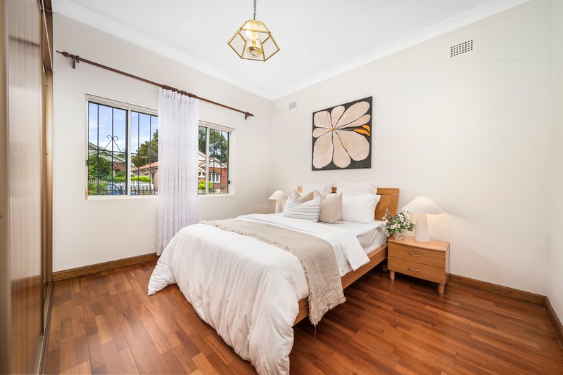 Photo - 8 Knocklayde Street, Ashfield NSW 2131 - Image 9