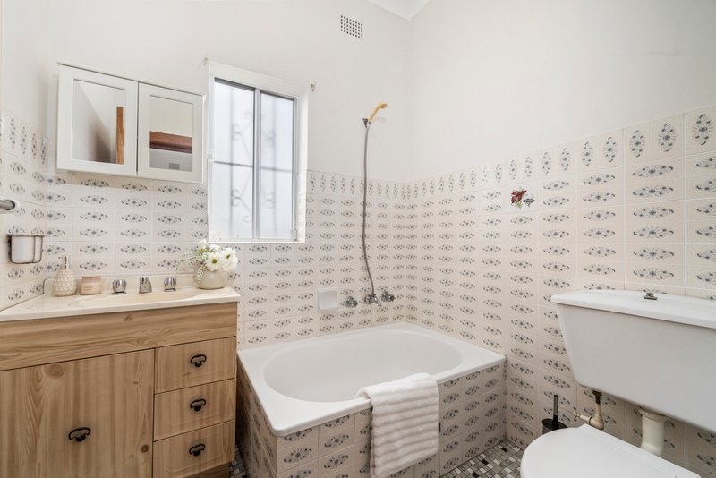 Photo - 8 Knocklayde Street, Ashfield NSW 2131 - Image 12