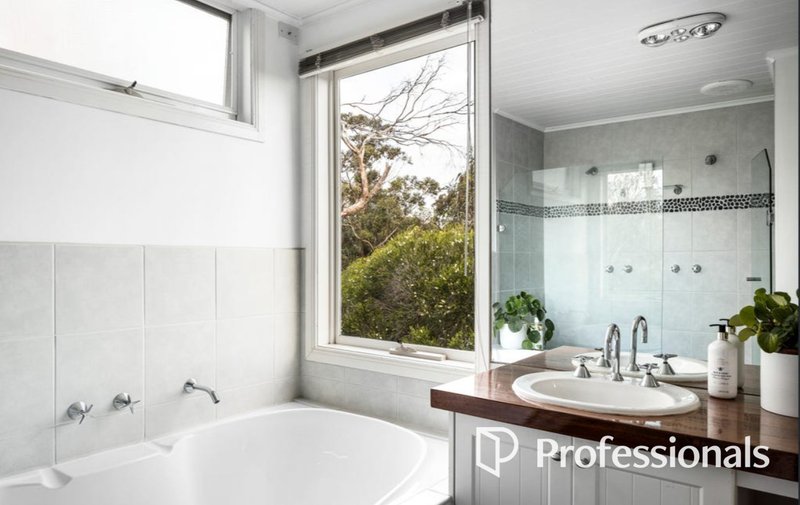 Photo - 8 Kooluna Court, Frankston VIC 3199 - Image 14