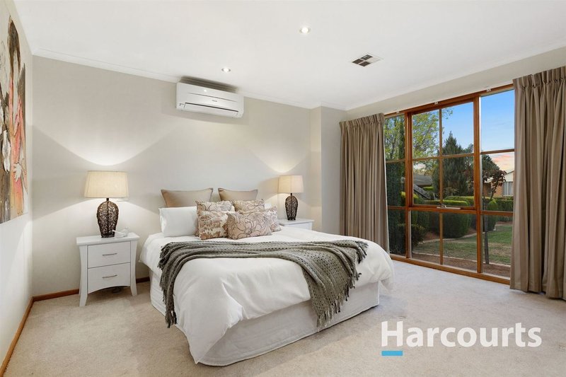 Photo - 8 Koombahla Court, Rowville VIC 3178 - Image 10